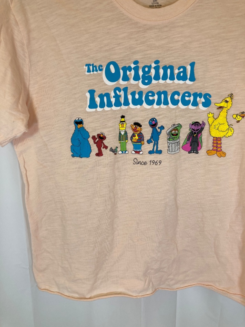 Sesame Street Original Influencers Shirt Sz L Juniors Short Sleeve Peach - Picture 5 of 12